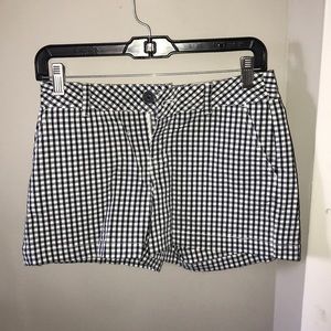 Maurices never worn checkered shorts